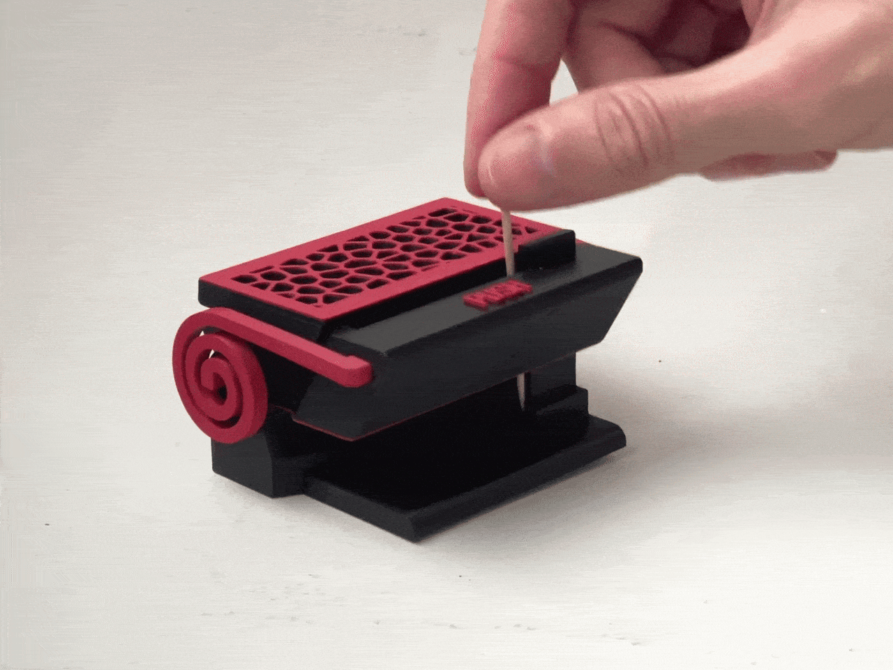 Диспенсър за клечки за зъби